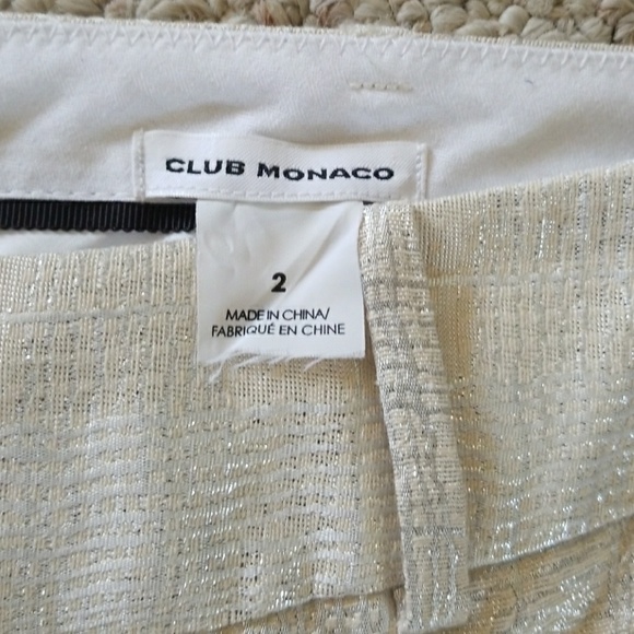 Shorts - Picture 3 of 4